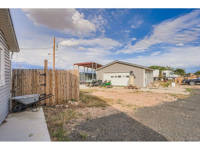 361 E Thomas Ave, Byers, CO 80103