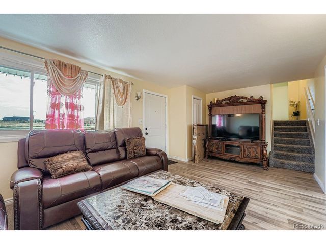 361 E Thomas Ave, Byers, CO 80103