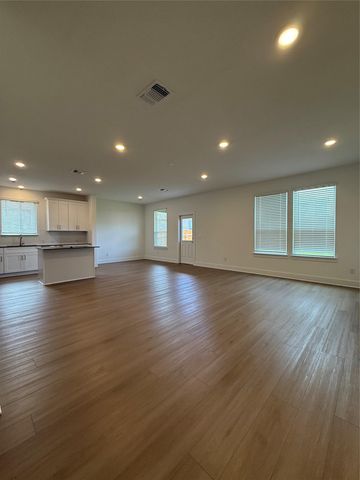 593 Tailwind DR, Kyle, TX 78640