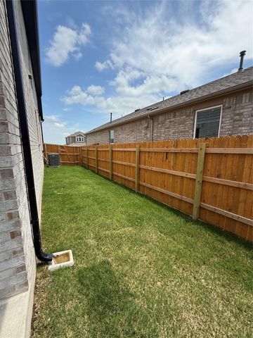 593 Tailwind DR, Kyle, TX 78640