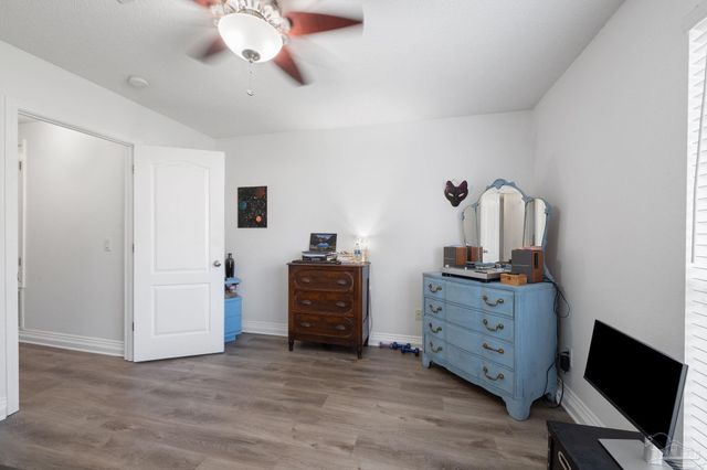 6673 Redfield St, Navarre, FL 32566