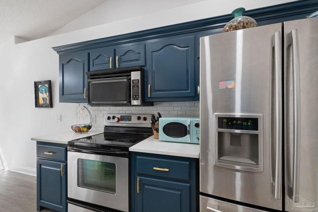 6673 Redfield St, Navarre, FL 32566