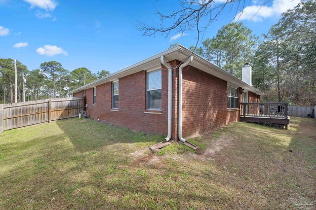6673 Redfield St, Navarre, FL 32566