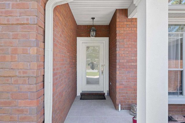 6673 Redfield St, Navarre, FL 32566