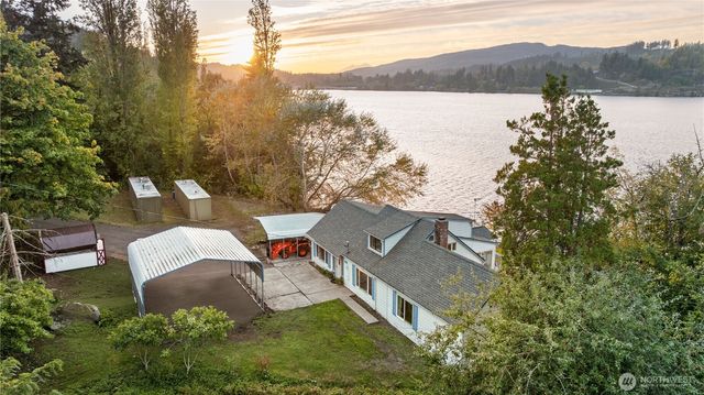 1885 SW Bay Street, Port Orchard, WA 98366