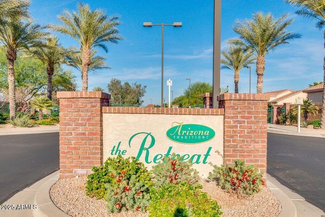 18478 N CANAL Drive, Surprise, AZ 85374