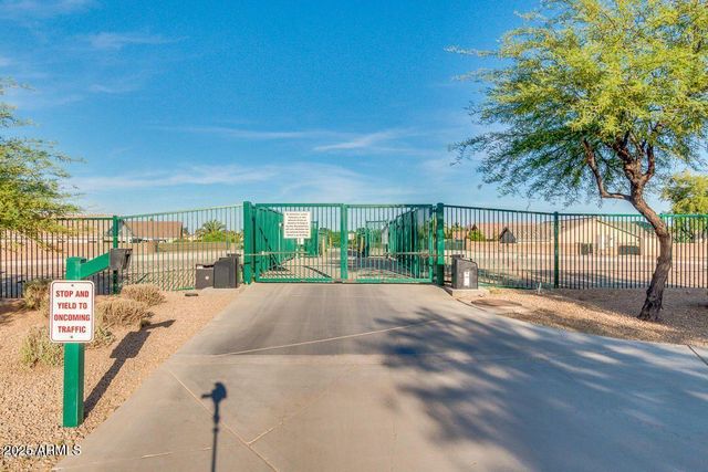 18478 N CANAL Drive, Surprise, AZ 85374