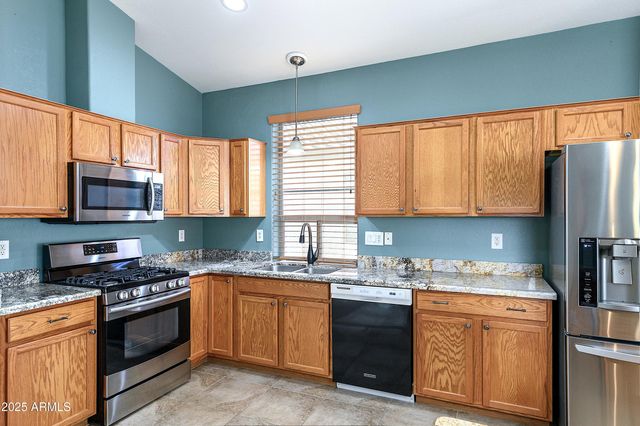 18478 N CANAL Drive, Surprise, AZ 85374