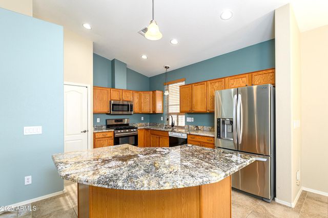 18478 N CANAL Drive, Surprise, AZ 85374