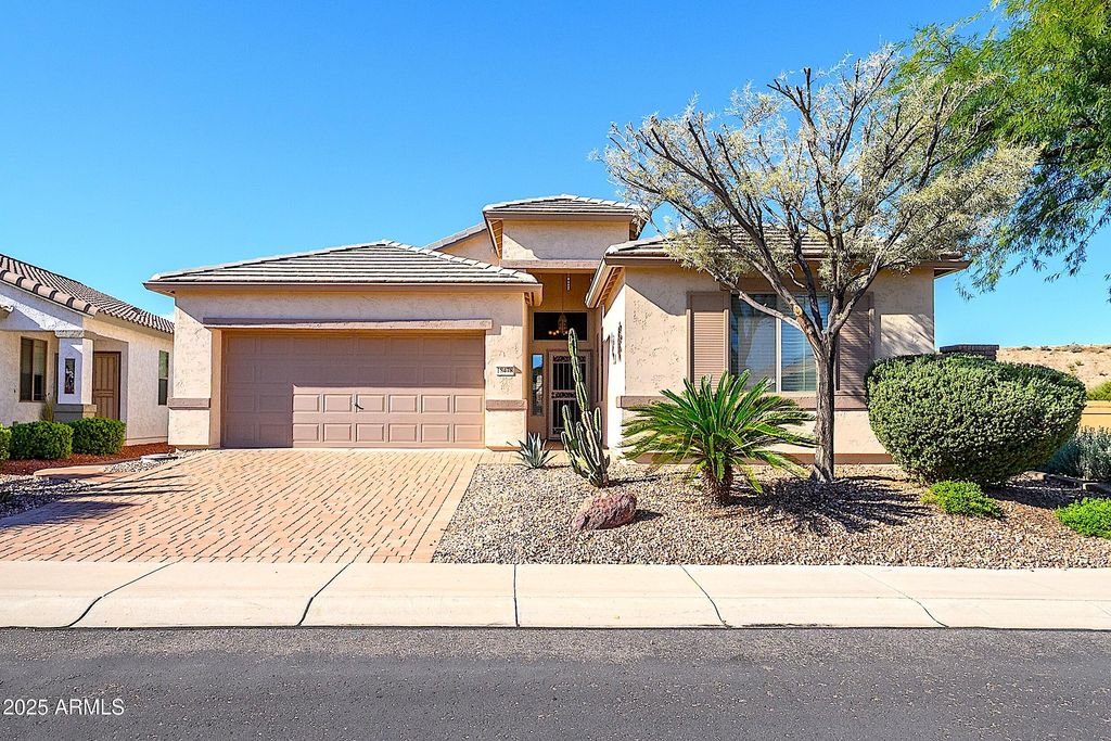 18478 N CANAL Drive, Surprise, AZ 85374