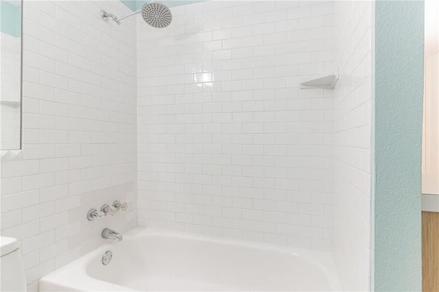 300 Crockett ST 116, Austin, TX 78704