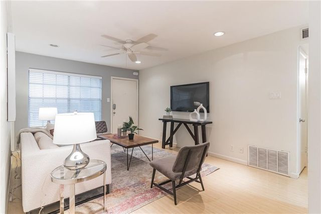 300 Crockett ST 116, Austin, TX 78704