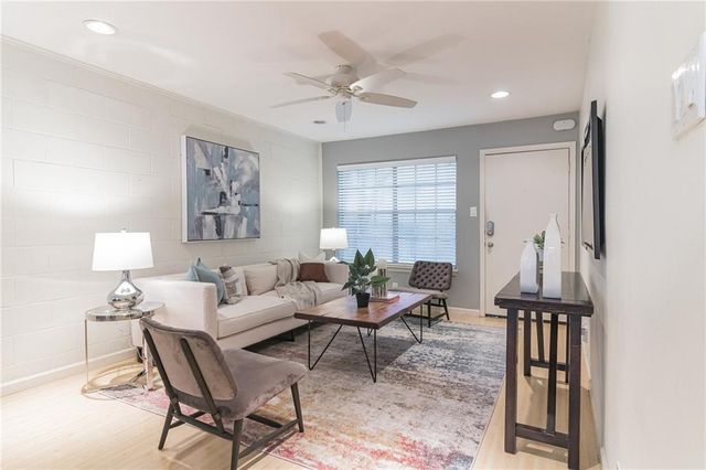 300 Crockett ST 116, Austin, TX 78704