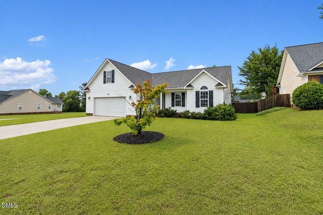 1466 Thoroughbred Trail, Parkton, NC 28371