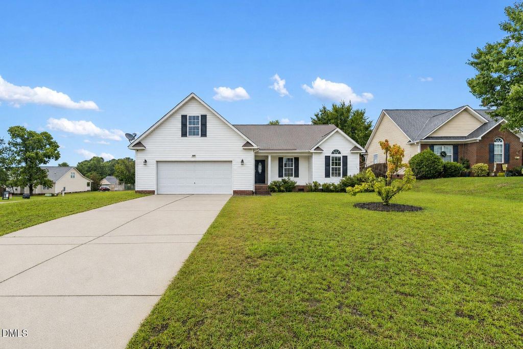 1466 Thoroughbred Trail, Parkton, NC 28371