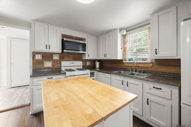 14317 Mcdougal St, Walker, LA 70785