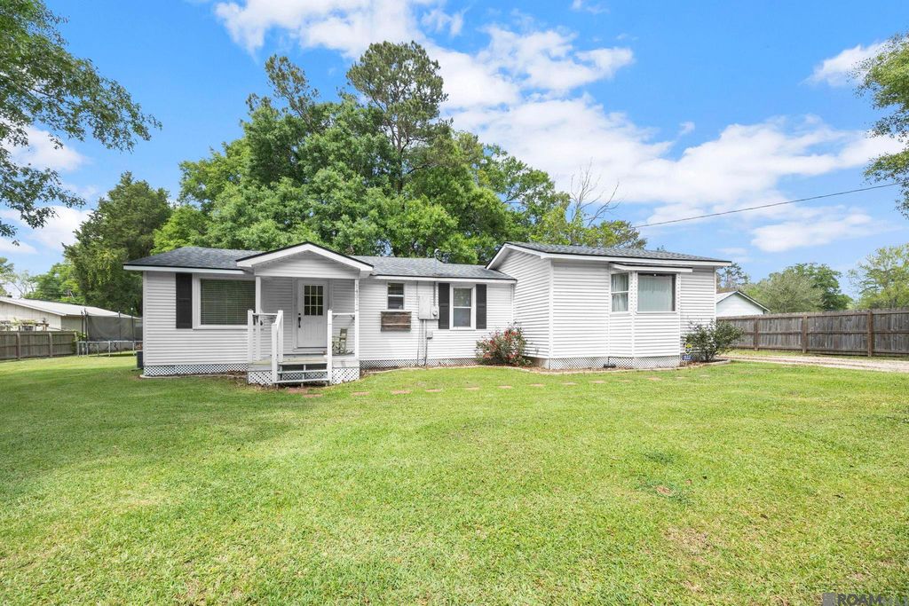 14317 Mcdougal St, Walker, LA 70785
