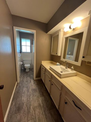 111 Valley Lane, Crockett, TX 75835