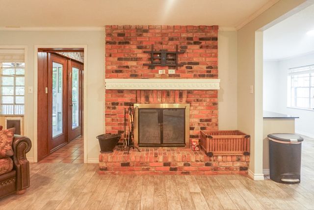 111 Valley Lane, Crockett, TX 75835