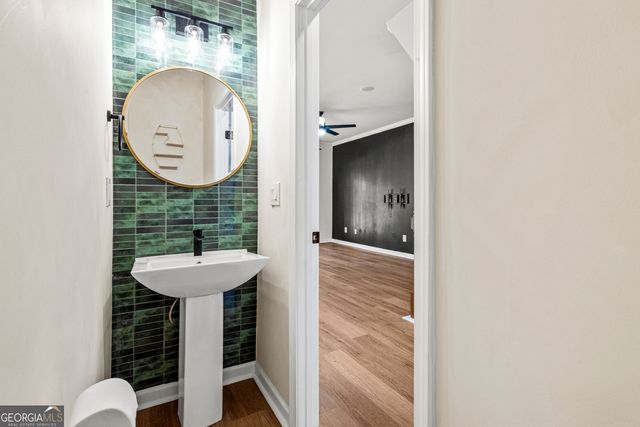 1133 Liberty Parkway NW, Atlanta, GA 30318