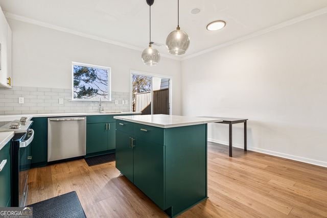 1133 Liberty Parkway NW, Atlanta, GA 30318