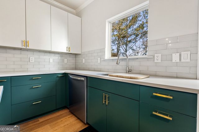 1133 Liberty Parkway NW, Atlanta, GA 30318