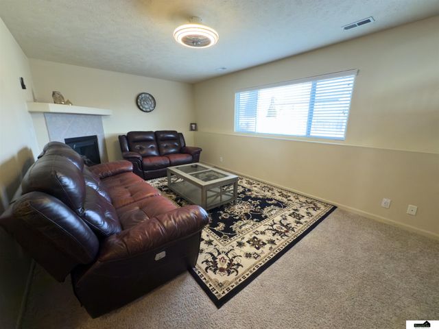 6129 S 189th Street, Omaha, NE 68135