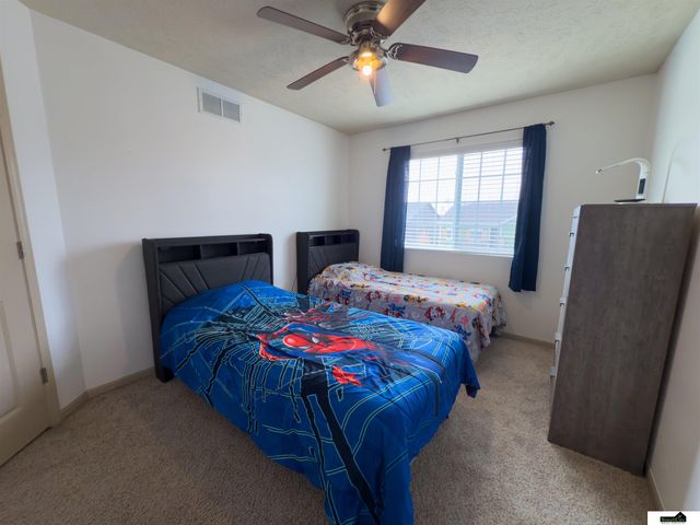 6129 S 189th Street, Omaha, NE 68135