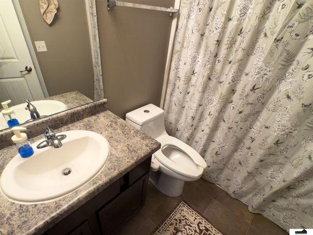 6129 S 189th Street, Omaha, NE 68135