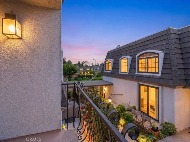8125 Redlands Street 109, Playa Del Rey, CA 90293
