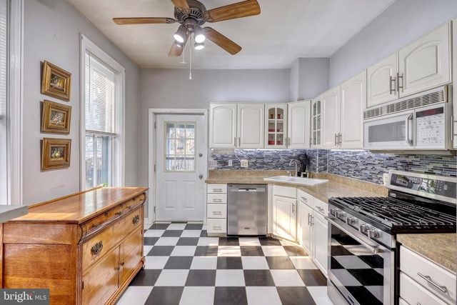 1617 PENN ST, Harrisburg, PA 17102