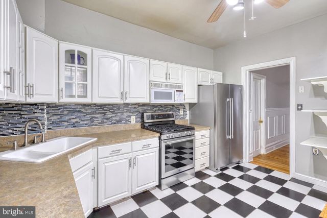 1617 PENN ST, Harrisburg, PA 17102