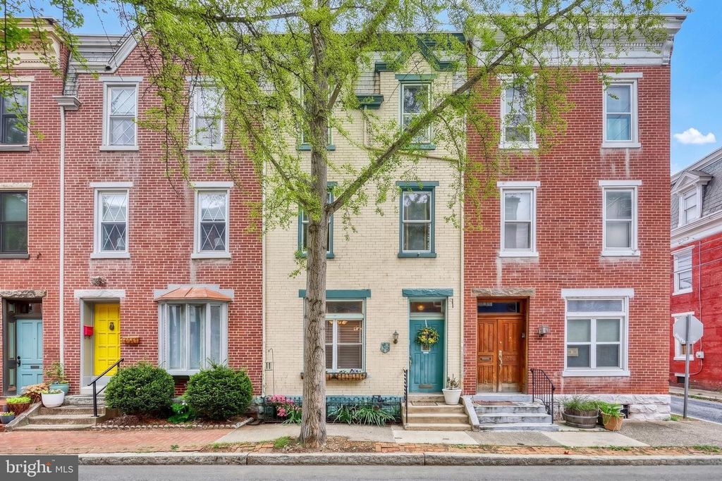 1617 PENN ST, Harrisburg, PA 17102