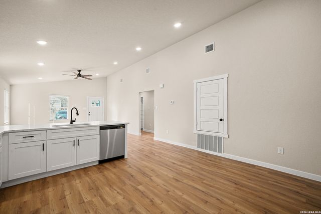 1414 Paso Hondo, San Antonio, TX 78202