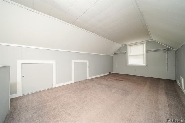 3015 N Vermont Avenue, Royal Oak, MI 48073