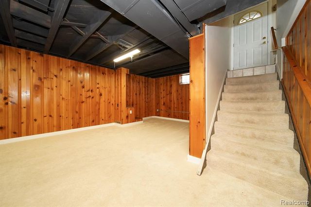 3015 N Vermont Avenue, Royal Oak, MI 48073