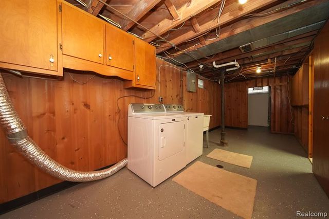 3015 N Vermont Avenue, Royal Oak, MI 48073