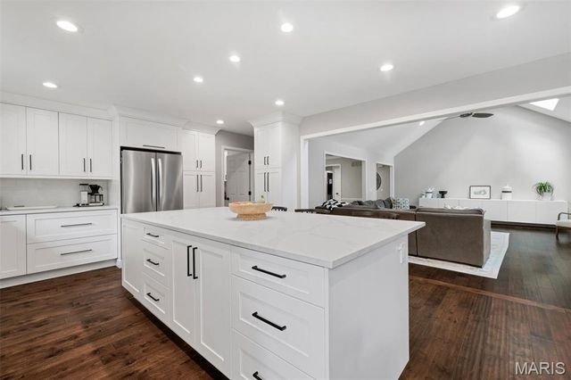 1506 Timber Point Court, Chesterfield, MO 63017