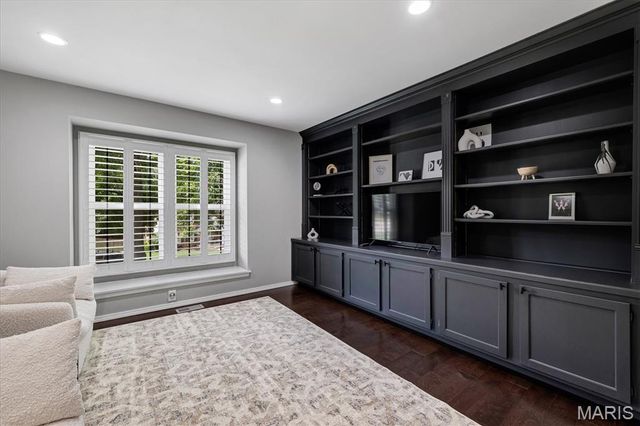 1506 Timber Point Court, Chesterfield, MO 63017