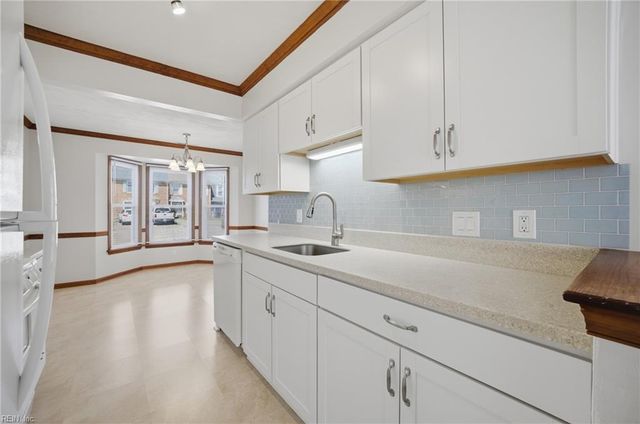 805 Sommerville CRES, Chesapeake, VA 23320