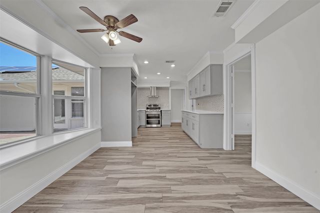 1503 Northland Street, Carrollton, TX 75006