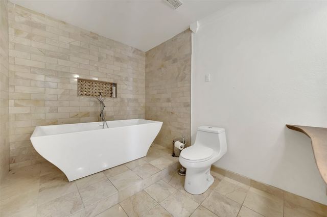 1503 Northland Street, Carrollton, TX 75006