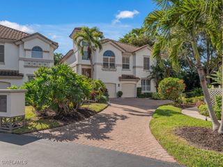 175 Colonade CIR 1403, Naples, FL 34103
