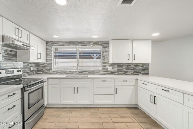 6017 W MARY JANE Lane, Glendale, AZ 85306
