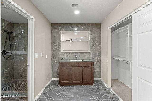 6017 W MARY JANE Lane, Glendale, AZ 85306