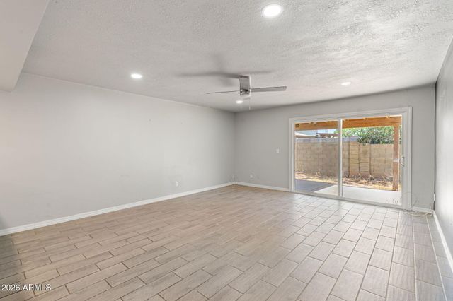 6017 W MARY JANE Lane, Glendale, AZ 85306