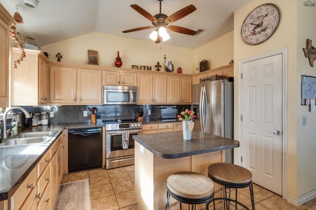 6032 LACI LANE, Wichita Falls, TX 76310