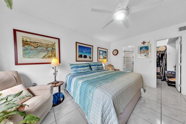 580 Egret Drive 121, Hallandale Beach, FL 33009