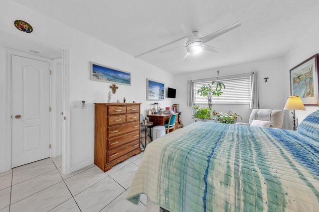 580 Egret Drive 121, Hallandale Beach, FL 33009