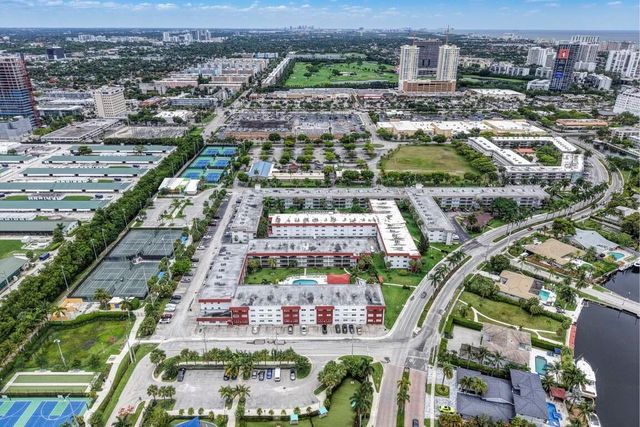 580 Egret Drive 121, Hallandale Beach, FL 33009